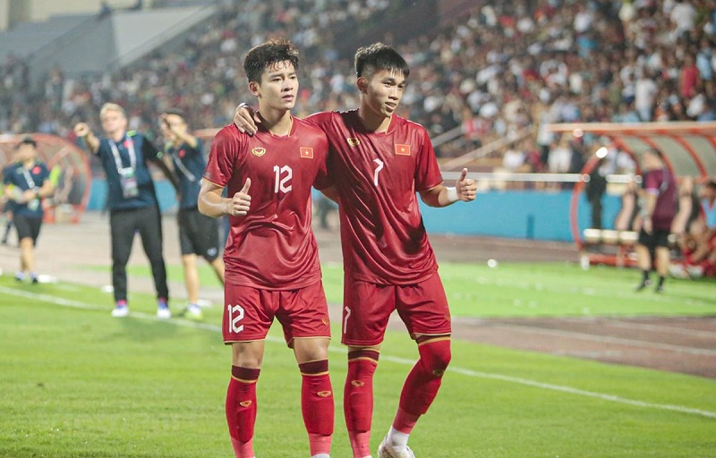 chuyen-gia-dang-thang-coi-u23-viet-nam-da-ma-cu-tuong-u11-phu-tho-dang-da-toan-chuyen-hong-voi-tat-chung-thang-6-0-la-do-doi-ban-chi-la-team-treo-dua-yeu-nhat-chau-a